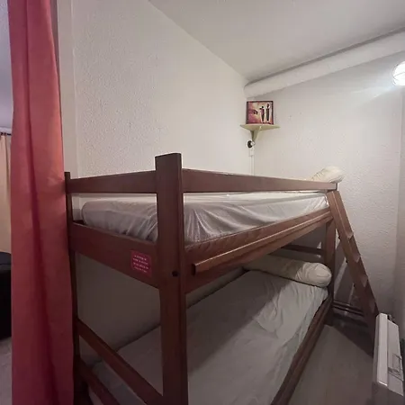 Montagnard Avec Balcon Et Parking A - Fr-1-812-12